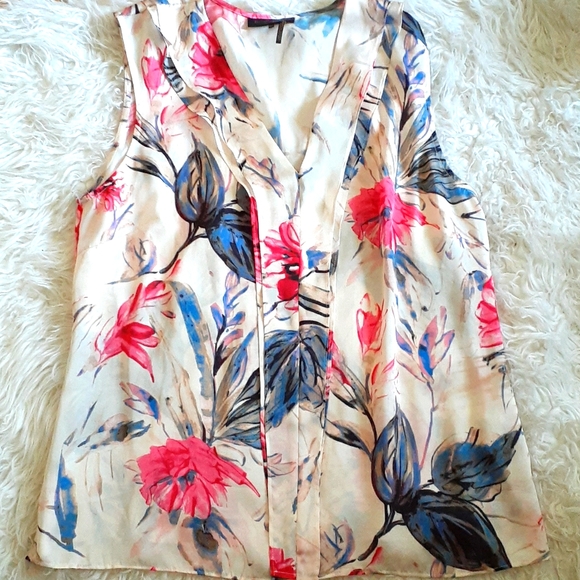 Donna Karan Tops - Donna Karan Sleeveless Floral Blouse Size L